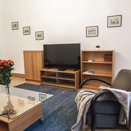 Manes By Interhome Апартаменты Прага