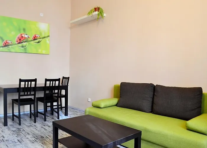 Manes By Interhome Praag