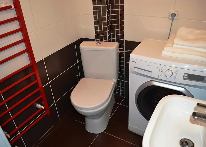 Manes By Interhome Praag